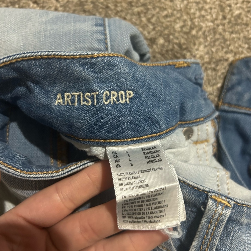 American Eagle Outfitters stretch Artist Crop. Light wash. No stains! Size 4 - Picture 3 of 4